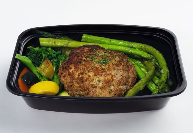 Tazón de hamburguesa de pavo mediterráneo