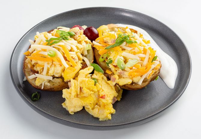 Western Breakfast Loaded Potato Bake